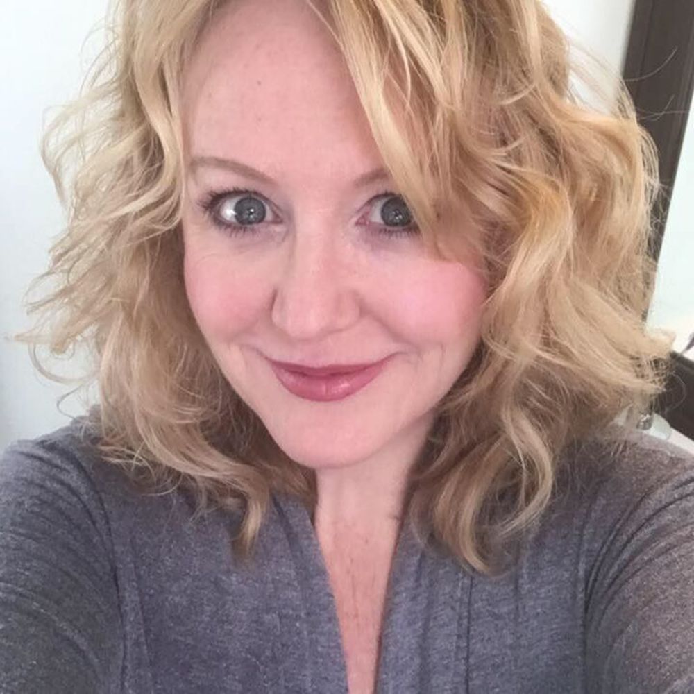 Meet your Posher, Elizabeth